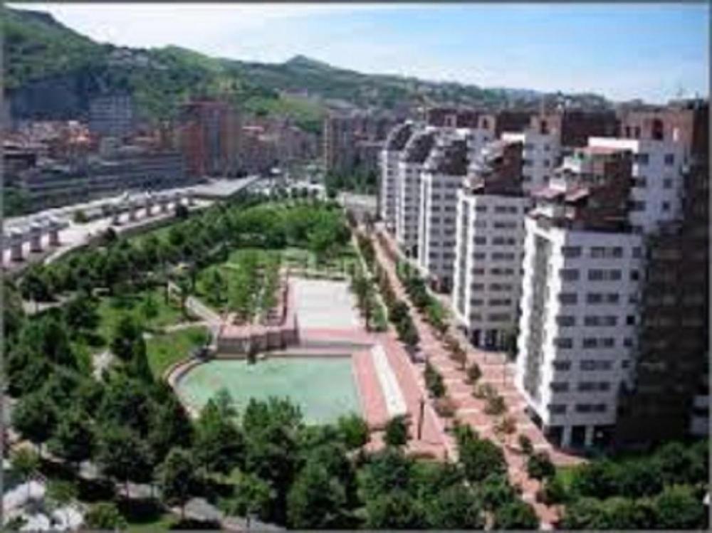 Habitacion Con Bano Privado En Bilbao Luaran gambar